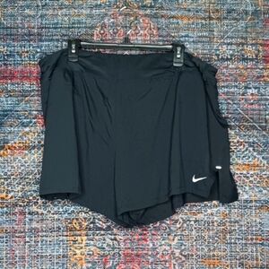 Nike womens solid black Eclipse reflective lined running shorts 2X PLUS NWT